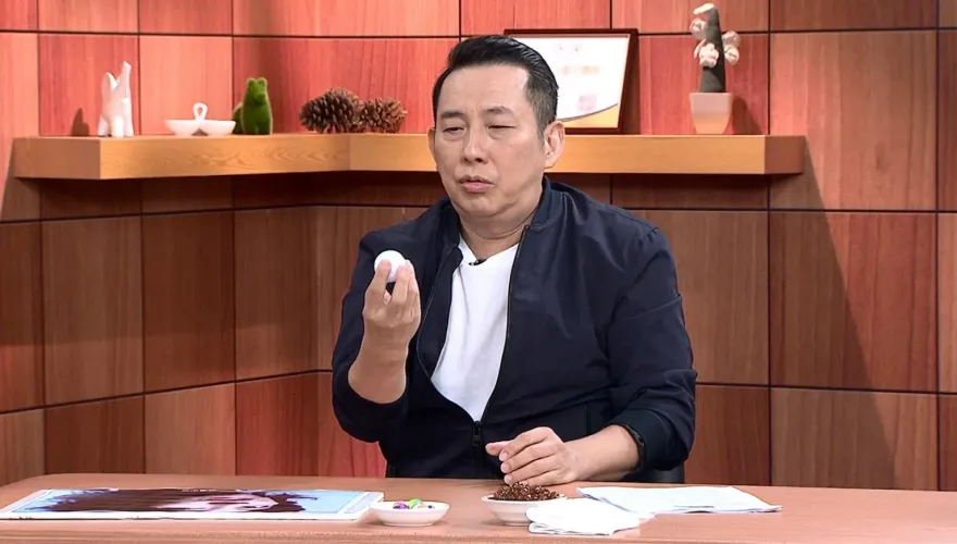 屈中恆肛門流膿、腫脹如高爾夫球大！驚嚇直呼：得了不治之症？