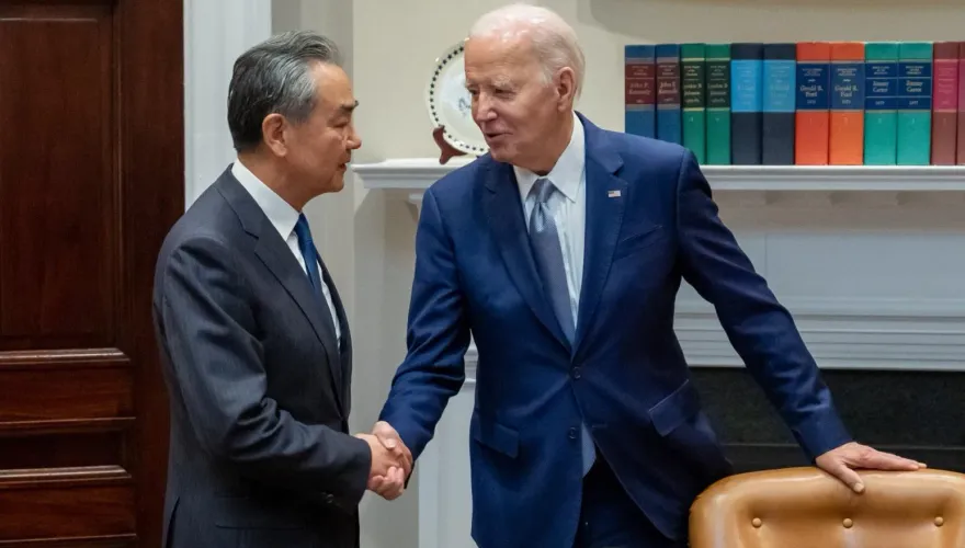 拜登晤王毅對李克強逝世表達哀悼　重申美中需負責任管理競爭關係