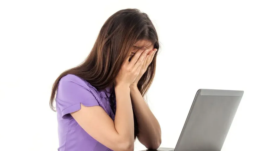 老闆愛說「我們是一家人」　要求幫接送小孩、帶長輩看醫生...女員工超崩潰