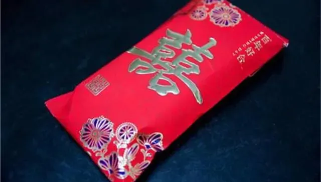 閨蜜結婚她包1600「遭新娘炮翻」！紅包行情求問　網：少說2千
