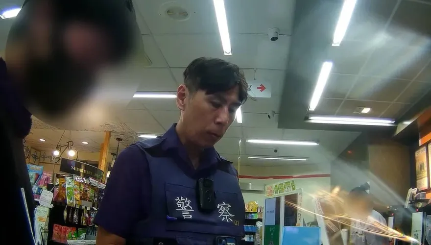 影/「讓你家破人亡」！花美男恐嚇17歲少年匯款　警現身變俗辣