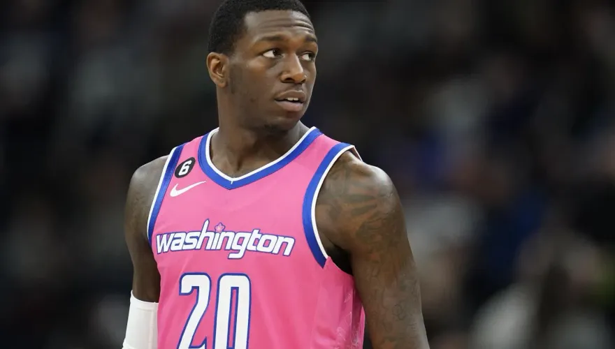 生涯代表作是「湖人交易八村壘籌碼」　納恩黯淡離開NBA轉戰希臘聯賽