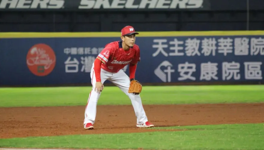 味全龍28人名單竟沒隊長！吳東融仍將隨隊出征　扮演精神領袖