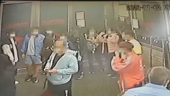 快訊/高雄國中畢旅疑爆食物中毒！49師生就醫…塞爆醫院急診室