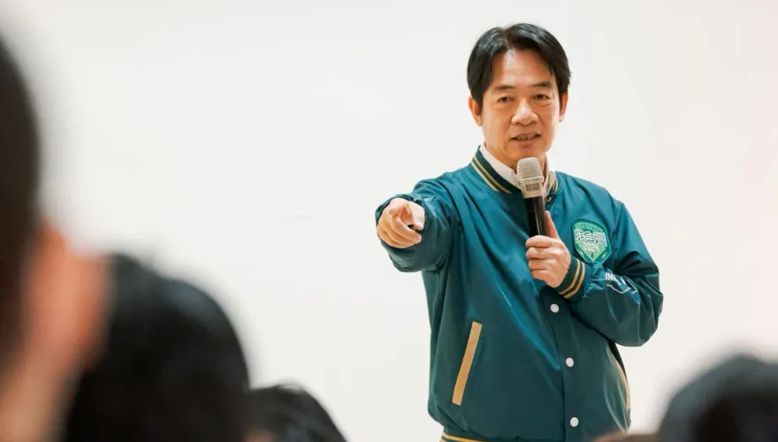 被問藍白合…賴清德竟連說3次「我就是最好的選擇」 網傻眼氣炸了