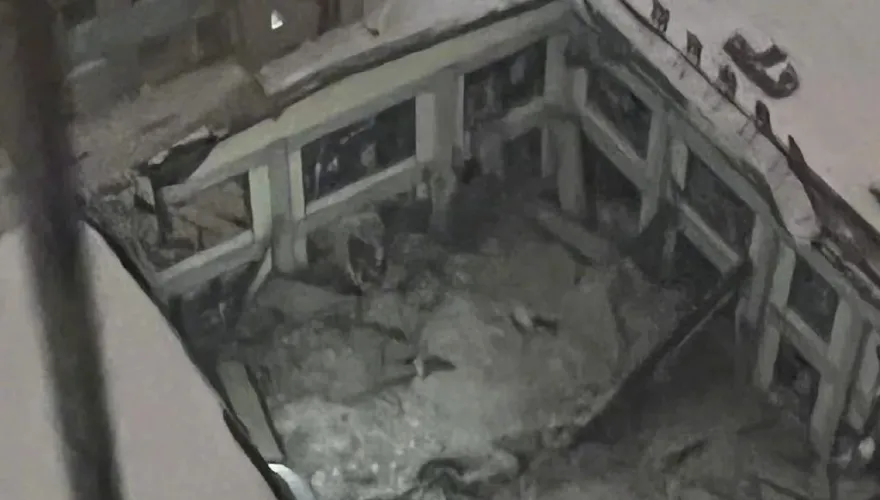 影/暴雪壓垮屋頂！黑龍江體育館坍塌釀3死1傷　陸網友痛批：豆腐渣