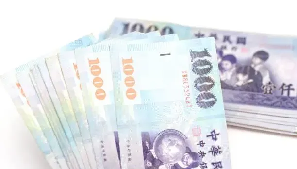 家人借錢供哥留學…爸想梭哈「200萬退休金」　妹子急了：賭太大
