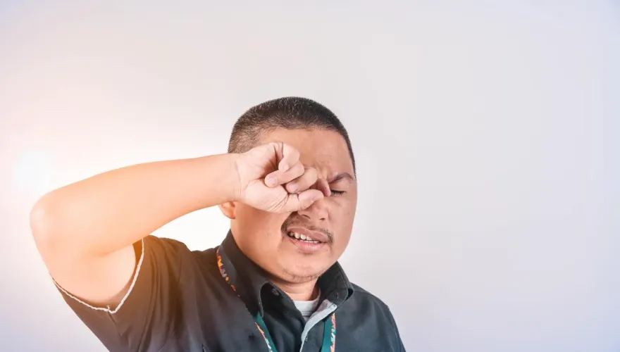 季節交替眼睛癢到爆！醫揭簡易5招緩解症狀　第一招迅速有效