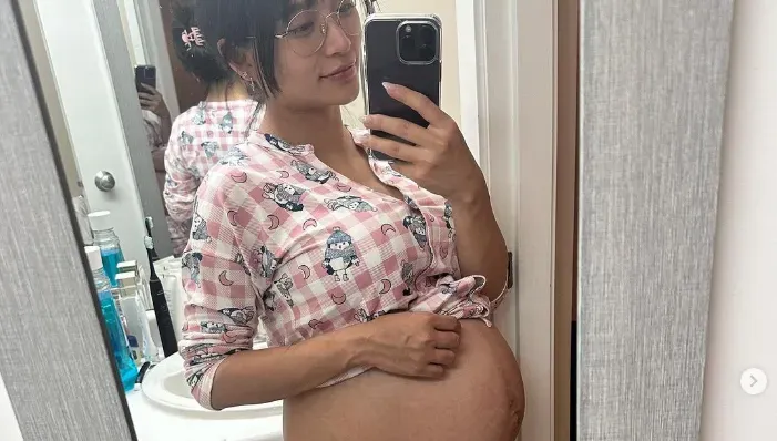 痛到像肋骨斷！祈錦鈅加拿大順產寶寶　親吐「劇痛30小時」：一直飆淚
