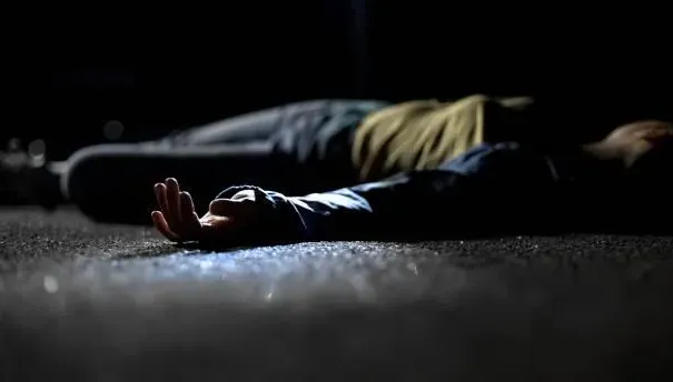 遲來37年的正義！豬農殺妻棄屍化糞池　儲油槽清潔「屍見天日」他遭判無期