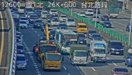 快訊/紫爆！國道1號北向台北段3車追撞　車流回堵3公里