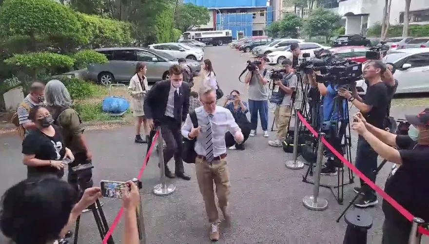 影/2億去哪了？夏克立來台打官司　今現身士林地方法院：沒人想要離婚