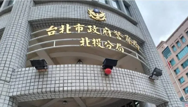 女警忙到傍晚才吃第一頓飯　吃幾口秒挨罵...躲廁所哭到送醫