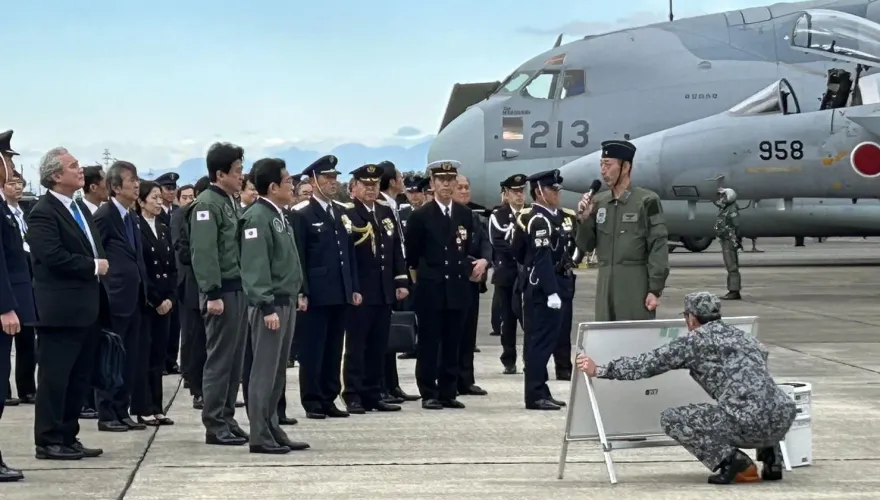 影/出席航空自衛隊三年一度觀閱式　岸田文雄：加強防禦能力至關重要