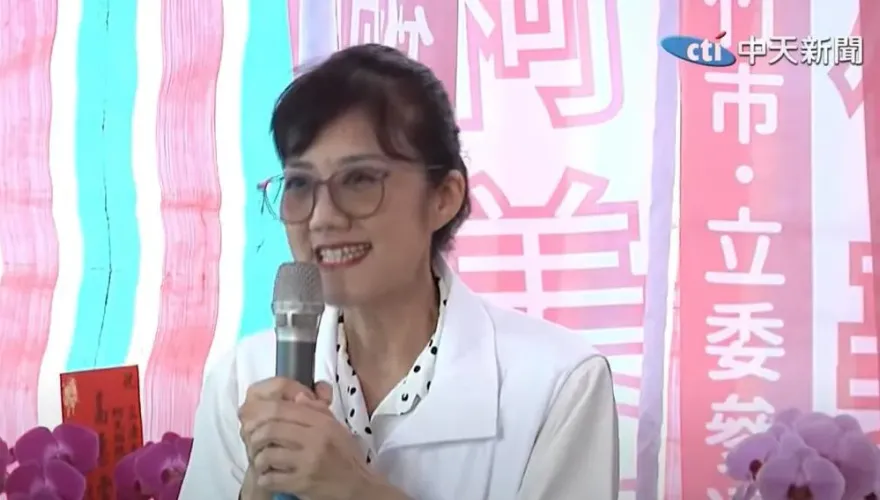 柯爸住院掀民眾黨內戰　沈富雄點名「她」最有問題