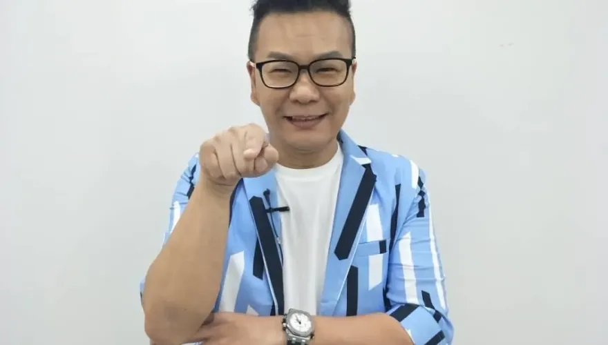 沈玉琳和嫩妻激戰到一半…長官突打電話談大事！他開擴音喊謝謝提拔