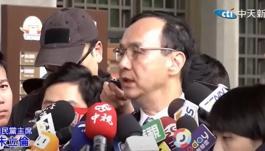 朱立倫稱藍白合「不是1人說了算」！中天3.2萬最新民調太震撼