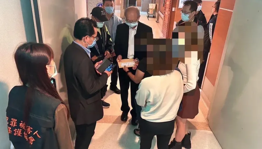 「剩骨灰回來」！馬國男大生異鄉遭刺死　媽崩潰、網：台灣好危險