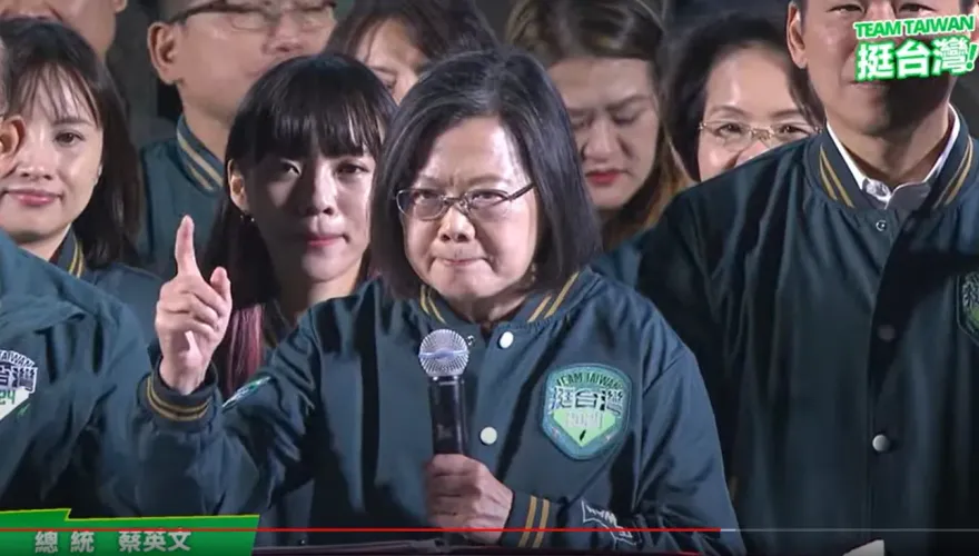 賴清德糗翻！5萬人大造勢　蔡英文口誤稱他「高雄市長」