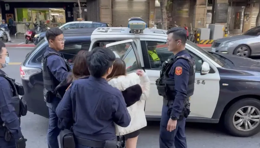 快訊/中山區酒店散場9人當街互毆　警出動快打部隊到場壓制
