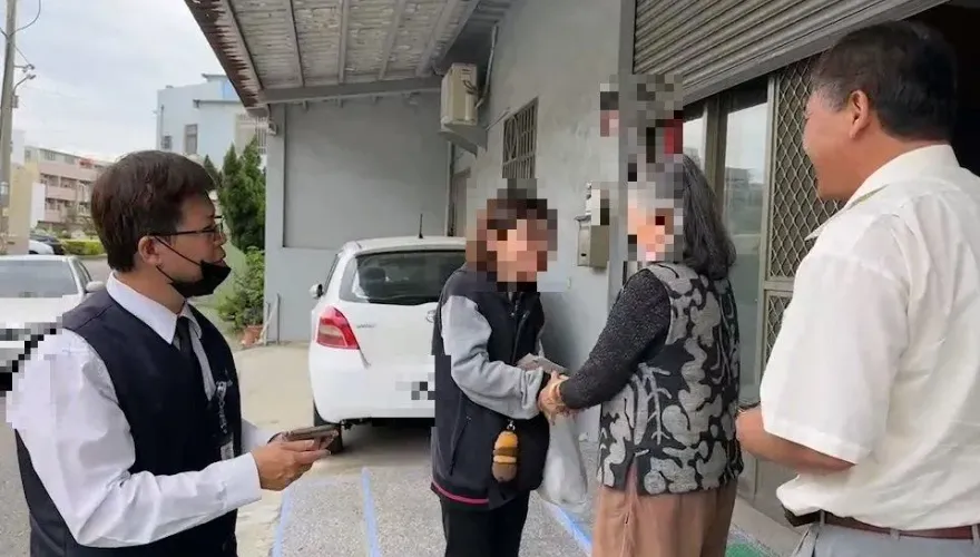 為完成父親遺願「日女跨海尋親」！熱心運將「花3小時」幫她找到姑姑