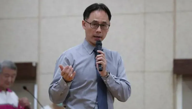 許智超出軌…抓姦現場還原！妻暴瘦8kg「攜丈母娘躲摩鐵」　他下跪：媽我錯了