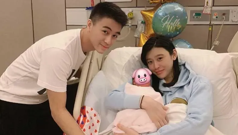 奚夢瑤喊生孩子不痛！嫁賭王兒剖腹迎2娃　爆「產房像KTV」遭酸：頂級炫富