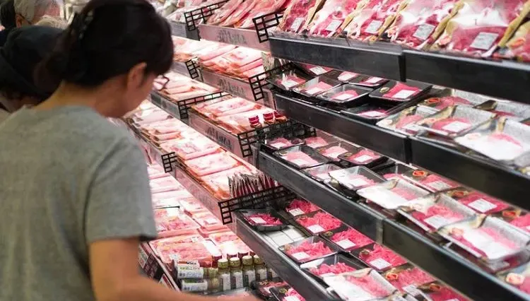 天冷特別嘴饞？營養師點「自動燃脂6種食物」　牛肉、鮭魚上榜