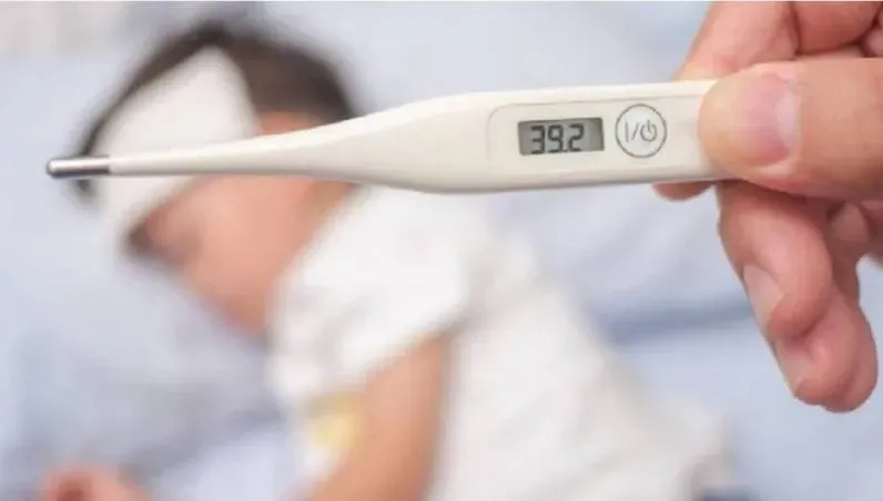 以為是流感！7歲童高燒「舌頭腫腫像草莓」竟是猩紅熱