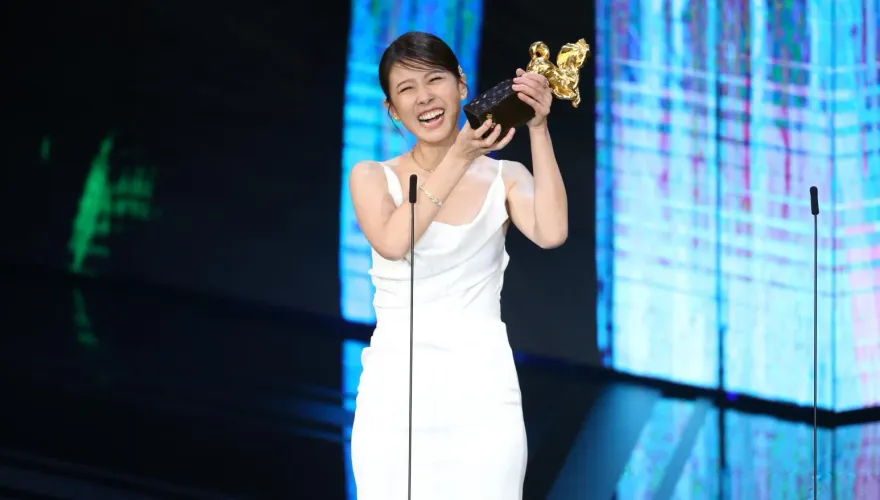 角逐最佳女配！方志友金鐘前驚傳「重摔送醫」　恐「缺席紅毯」親曝傷勢