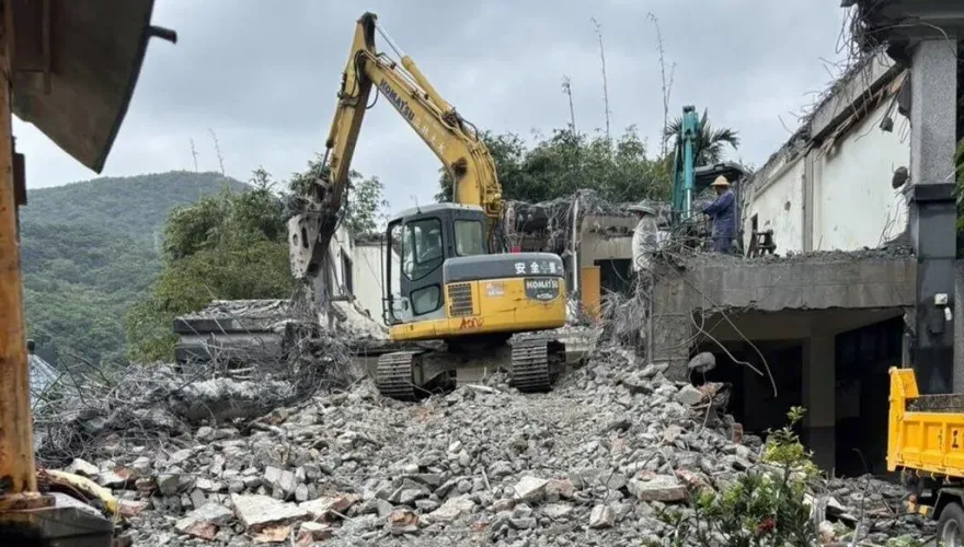 賴清德家違建拆了沒？廖先翔家汐止莊園「已夷為平地」畫面曝光
