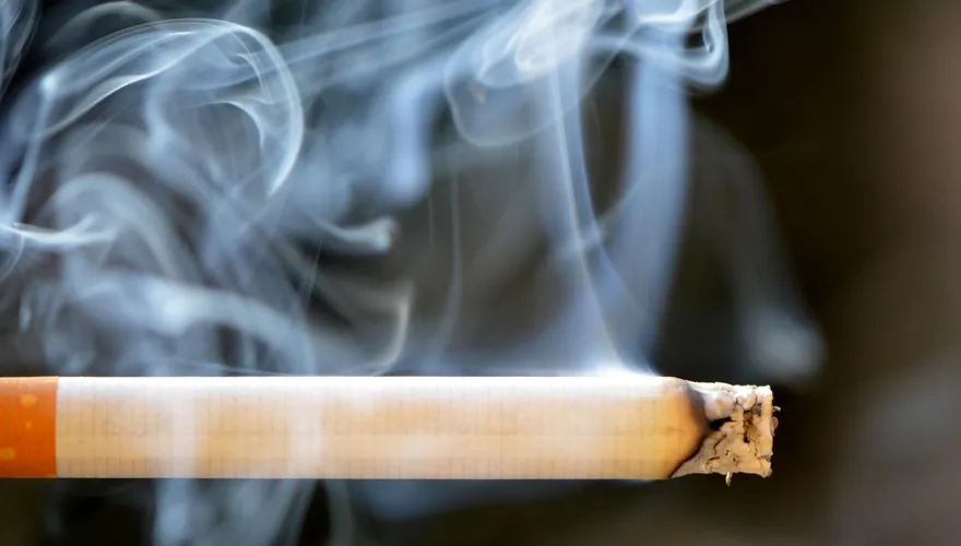 嘉義縣撿菸蒂裝滿寶特瓶換現金！清潔人員爽領4萬