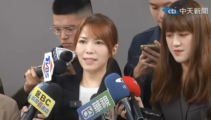 陳智菡稱「柯2億美金」消息來源為國民黨　凌濤不忍：注意反詐、照顧好阿北