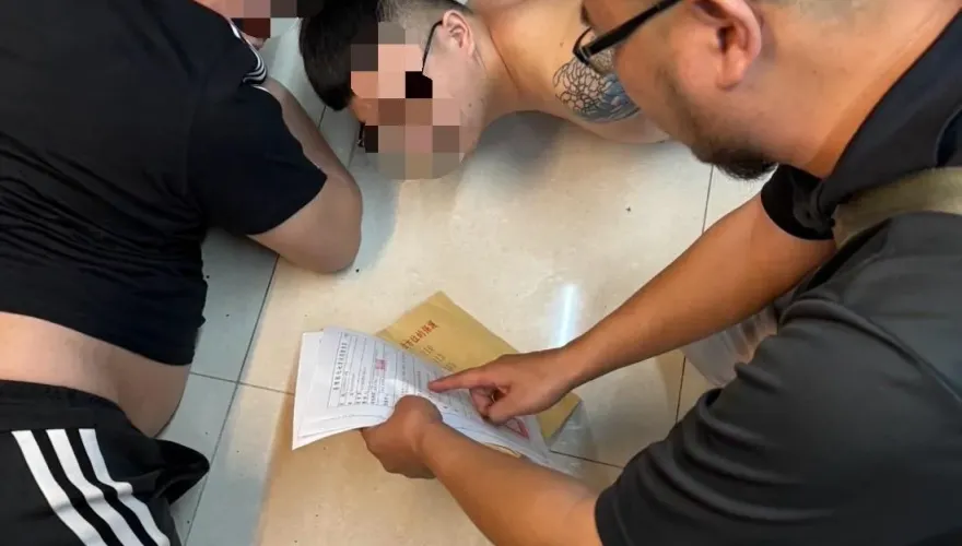 影/毒窟隱身彰化山區！霹靂小組破門攻堅　2對情侶插翅難飛