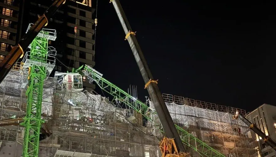 新北林口工地吊臂飛砸公車站　市府勒令停工罰9萬
