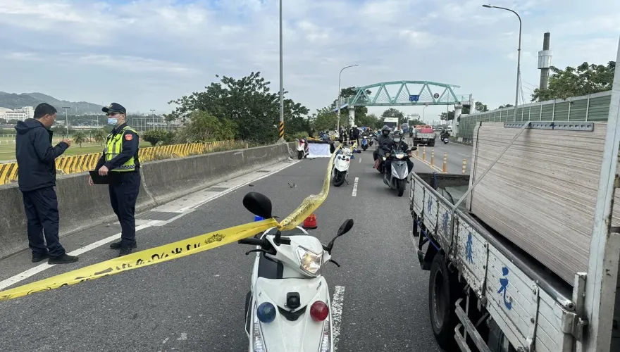 新北婦遭輾爆頭魂斷「陰陽路」　當地人：擺接堡路很陰、靈車必經