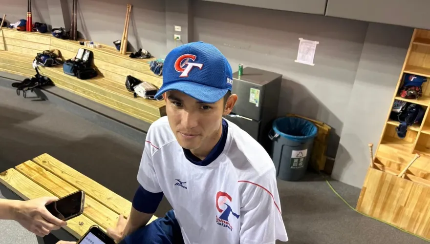 亞錦賽/首披中華隊球衣！陳文杰：「心情跟球迷一樣興奮期待」