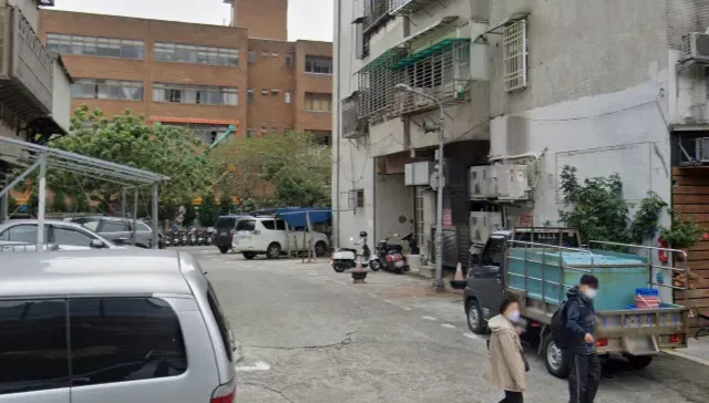 北市新生北路驚傳墜樓！45歲女11樓掉落巷弄送醫不治