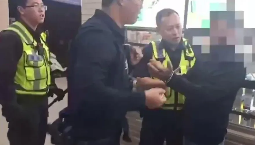 影/台南「黑仔」變刀仔！不爽女友跟人跑　他向情敵揮鐮刀遭逮