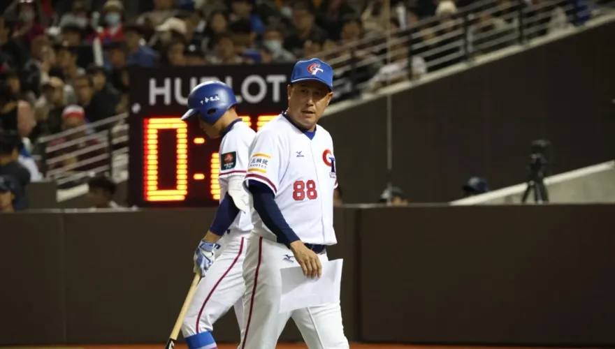 亞錦賽/沒猜到日本會派右投！郭李建夫對選手有信心：「我們是最好的！」