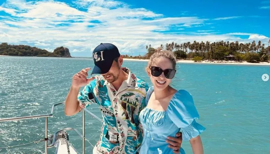 寵妻魔人周杰倫遇對手！昆凌送千萬豪車當生日禮物不手軟