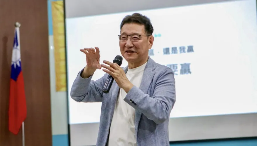 台中首場青年對談無冷場！趙少康罕PO長文吐心聲　網激動大喊：太強了