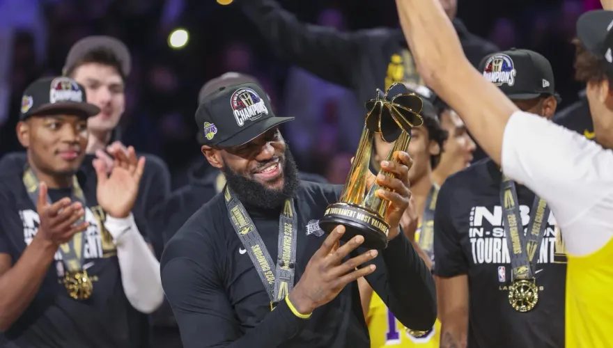 影/史上第一人！詹皇奪季中賽MVP　直言開啟「全力詹」模式就是為了錢