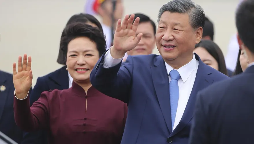 習近平訪越發表署名文章　稱中越關係為「同志加兄弟」籲管控海上分歧