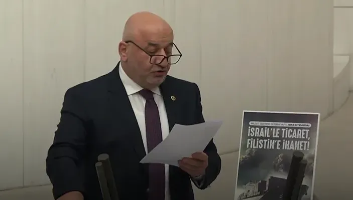 影/怒斥以色列襲加薩「將受真主懲罰」　土國議員突心臟病發倒地嚇壞眾人
