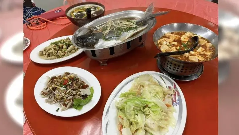 日月潭5菜1湯1400「魚有土味」！退錢遭拒公審店家　網一面倒