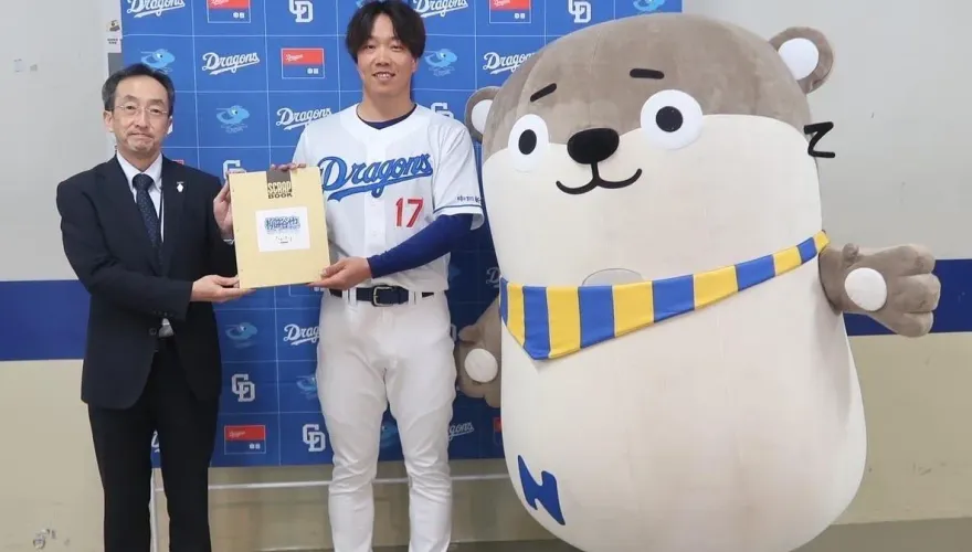 大谷意外帶動中日龍球衣買氣！與道奇藍白戰袍「撞衫」　店員：17號最熱賣
