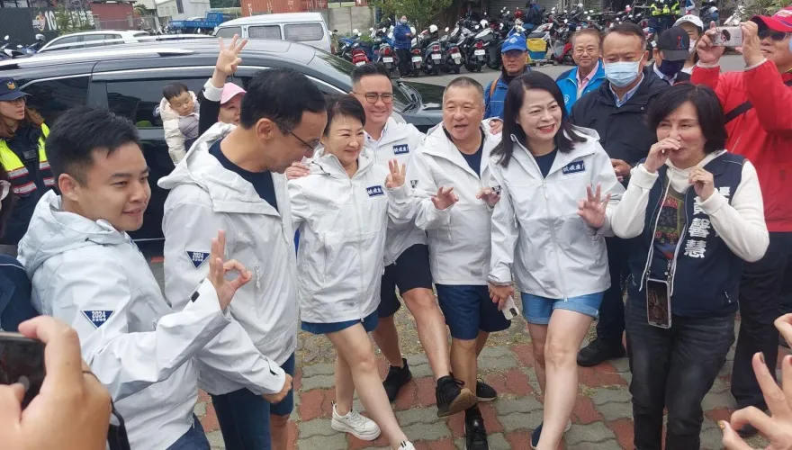 為台灣蹽落去！盧秀燕發起「勇腳挑戰」力拚政黨輪替最後一哩路