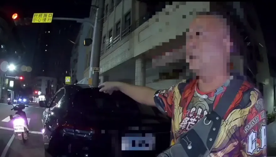 影/高雄男瑪莎拉蒂新到手！上秒「轟轟」很漂丿　下秒被攔「有喝酒」