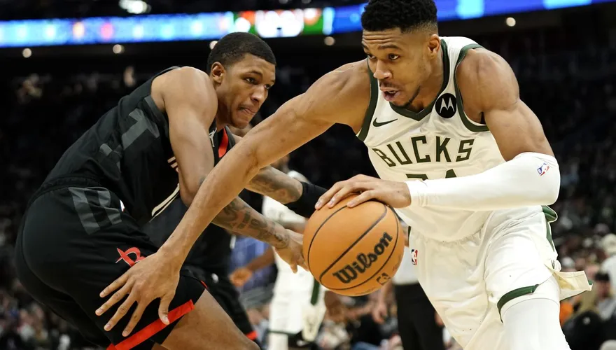 NBA/「字母哥哥」續簽1年約！公鹿留下字母哥穩了